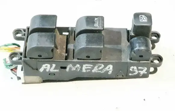 Nissan Almera Electric window control switch