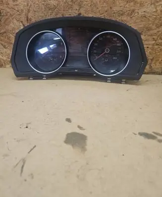 Speedometer (instrument cluster)