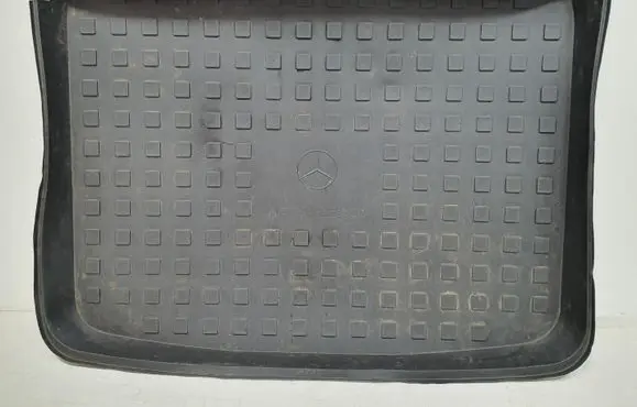 Mercedes-Benz B W245 Rubber trunk/boot mat liner B66680027
