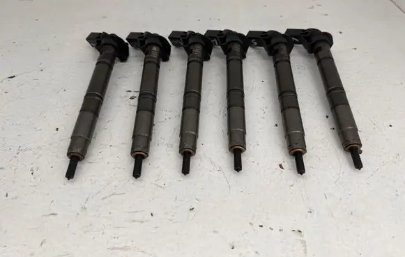 Audi Q7 4M LP gas injectors set 059130277ED 0445117067