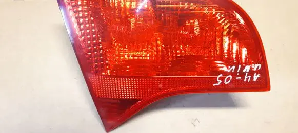 Audi A4 S4 B7 8E 8H Rear/tail lights 8E9945093