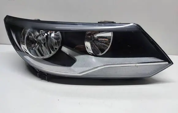 Volkswagen Tiguan Headlight/headlamp 5N0941006C