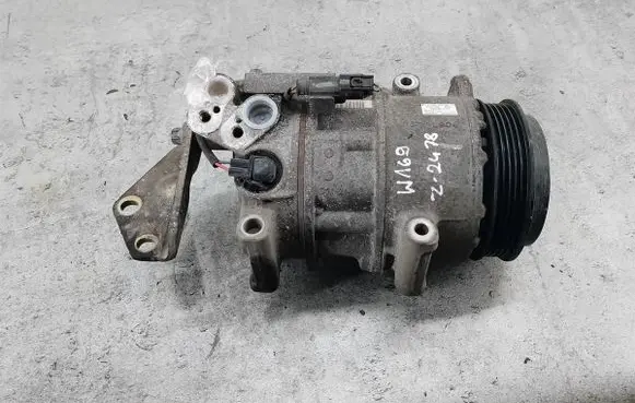 Mercedes-Benz A W169 Air conditioning (A/C) compressor (pump) A0012309011