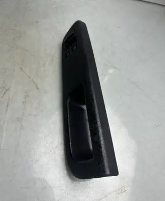 Volkswagen PASSAT B5 Electric window control switch 1J3959857B F005S00071