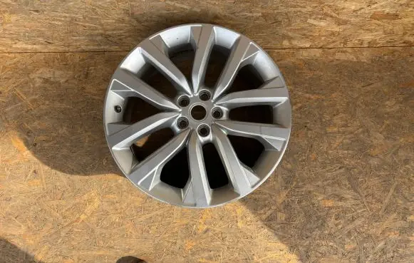 Land Rover Discovery 5 R21 alloy rim MY421007 T953735