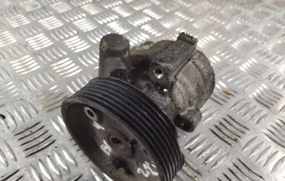 Renault Espace IV Power steering pump