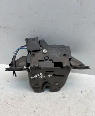 Opel Astra J Tailgate/trunk/boot lock/catch/latch 13585478