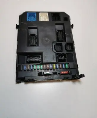 Citroen C-Crosser Fuse module 9674016680 22661F01 PRT0675001