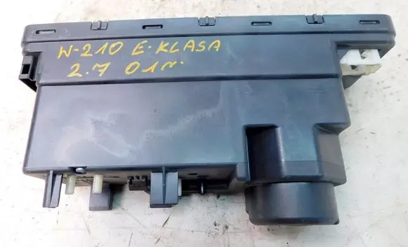 Mercedes-Benz E W210 Central locking vacuum pump 2108002448 190879