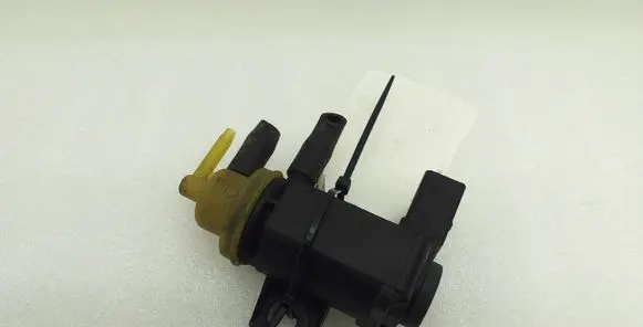 Volkswagen Golf VII Turbo solenoid valve 1K0906627