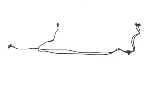 Engine coolant pipe/hose
