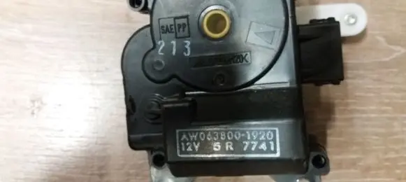 Subaru Outback Air flap motor/actuator AW0638001920 5R7741