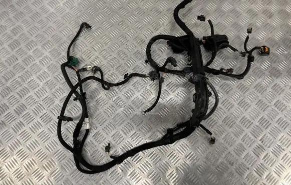 Citroen C4 III e-C4 Engine installation wiring loom 9832982580