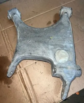BMW X5 E53 Rear upper control arm/wishbone 1095254
