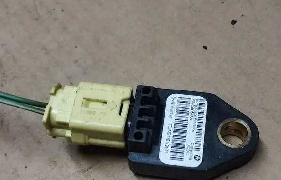 Dodge Caliber Airbag deployment crash/impact sensor P04896061AA