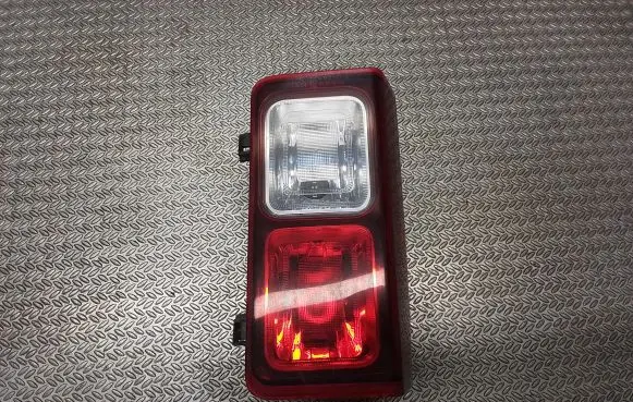 Renault Trafic III (X82) Reverse light 93459475