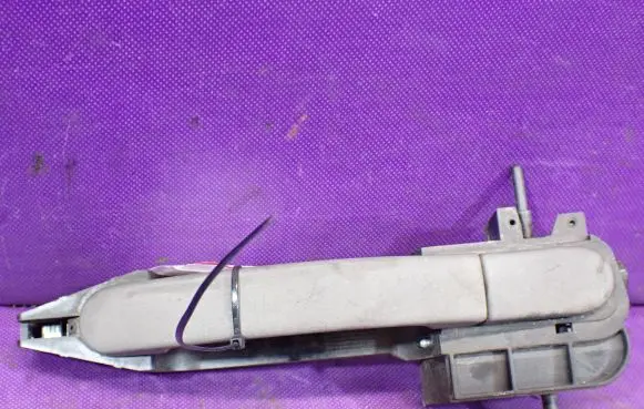 Ford Fiesta Front door exterior handle 2S61A224A36AL