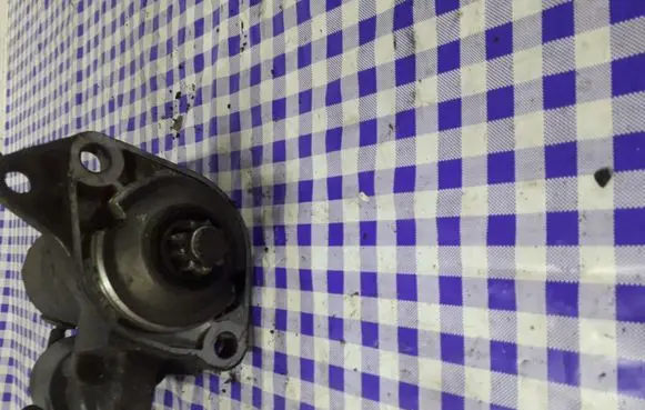 Volkswagen New Beetle Starter motor 1J2959302