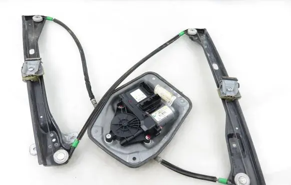 Volkswagen Golf V Front door window regulator with motor 1K0959792C 1K0959702E
