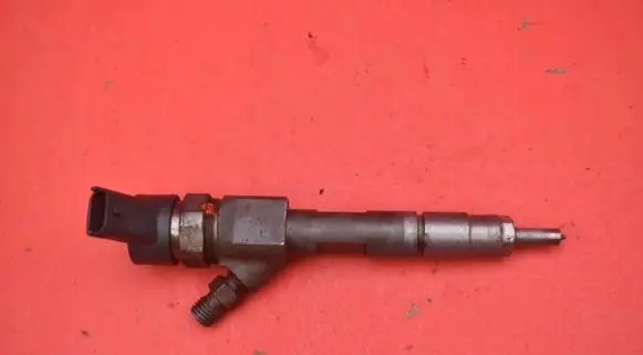Renault Megane II Fuel injector 8200389369