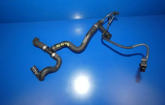 Volvo XC90 Engine coolant pipe/hose 31368145