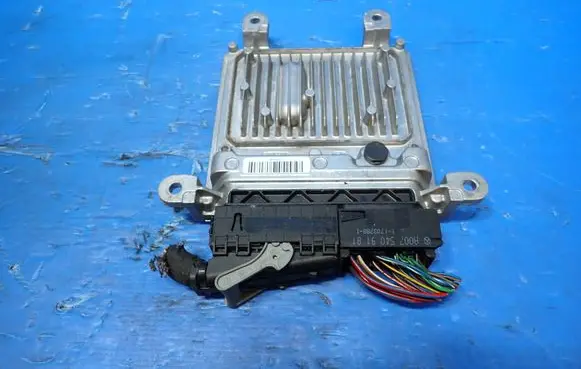 Mercedes-Benz A W169 Engine control unit/module A6511500126 A0054469240