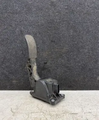 Mercedes-Benz Sprinter W906 Accelerator throttle pedal A9063000304