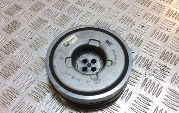 BMW 1 F20 F21 Crankshaft pulley 8650996