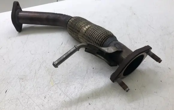 Hyundai i20 (BC3 BI3) Muffler pipe connector clamp 