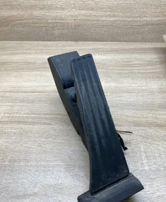 BMW X5 E53 Accelerator throttle pedal 6762480