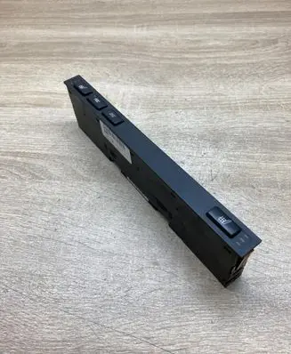 BMW 5 E39 Seat heating switch 8373776