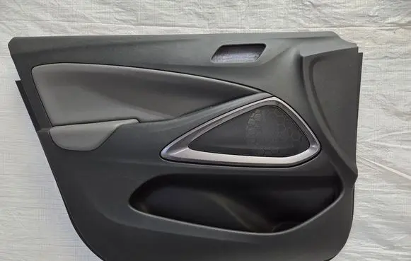 Opel Crossland X Front door card panel trim 39107854