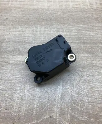 Volvo S60 Air flap motor/actuator 75622F 100209