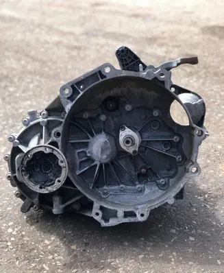 Volkswagen Golf V Manual 6 speed gearbox JPG