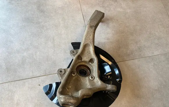 BMW X5 E70 Front wheel hub spindle knuckle 31216773783