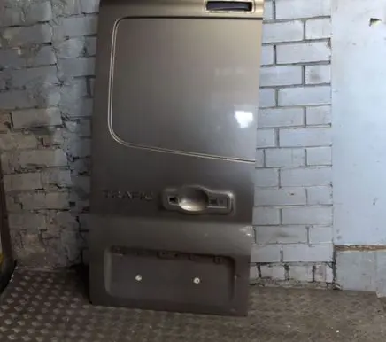 Renault Trafic III (X82) Rear door 