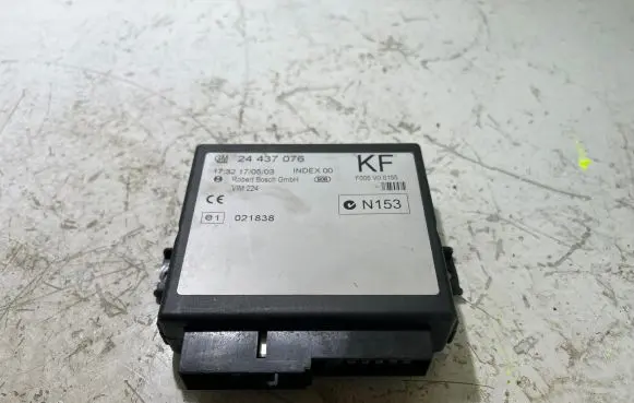 Opel Zafira A Comfort/convenience module 24437076 021838