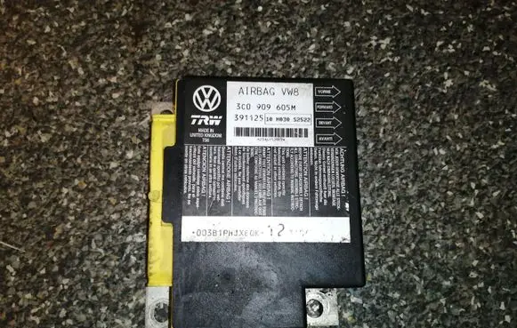 Volkswagen PASSAT B6 Airbag control unit/module 3C0909605M