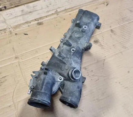 Mercedes-Benz Sprinter W906 Intake manifold
