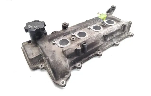 Toyota Yaris Rocker cam cover 