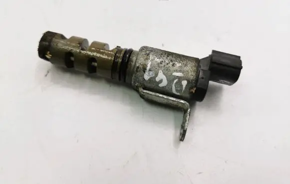 Toyota Prius (XW30) Camshaft vanos timing valve 537010501022