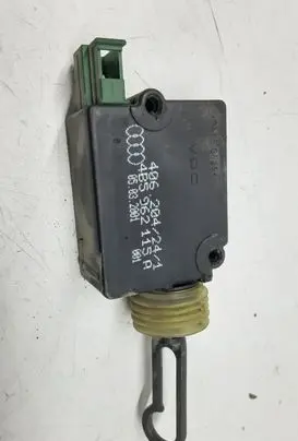 Audi A6 S6 C5 4B Central locking motor 4B5962115A