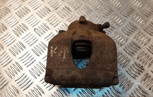 Renault Laguna II Front brake caliper 841