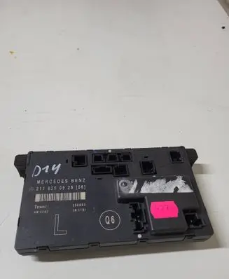 Mercedes-Benz E W211 Door control unit/module 2118200526 356803