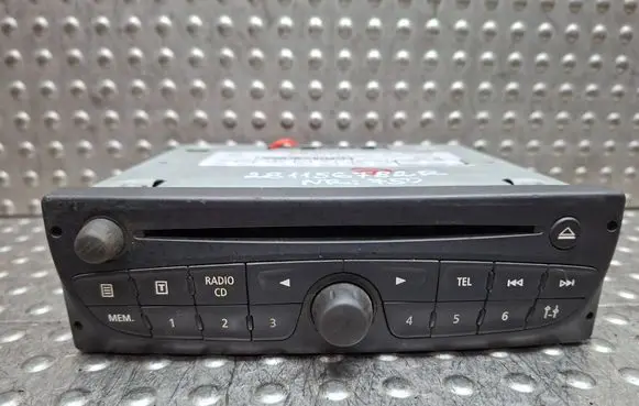 Renault Master III Radio/CD/DVD/GPS head unit S26282750 281156782R