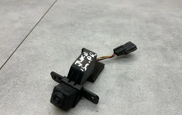 Nissan Juke I F15 Front bumper camera 284F1BV80B