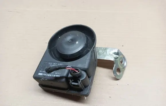 Audi Q5 SQ5 Alarm system siren 1K0951605C F005V00327