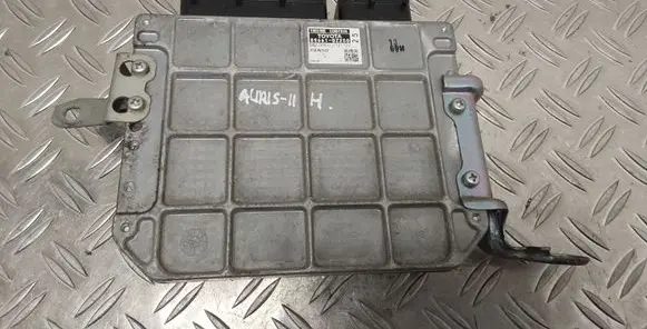 Toyota Auris 150 Engine control unit/module 896610Z250