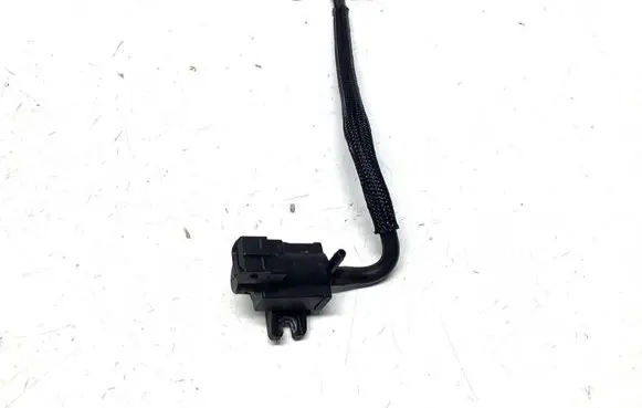 Volvo S60 Valve vacuum 31219977 70261300