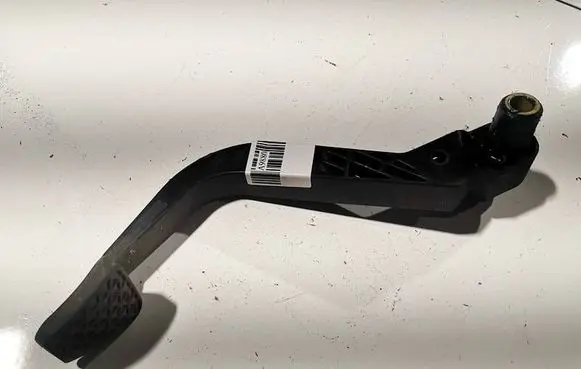 Opel Zafira A Clutch pedal 90581106
